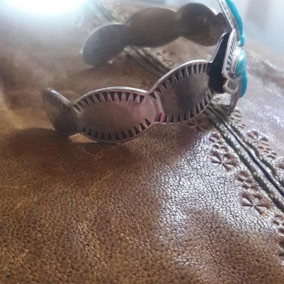 Vintage Turquoise and Silver Bracelet - Picture 2 of 6